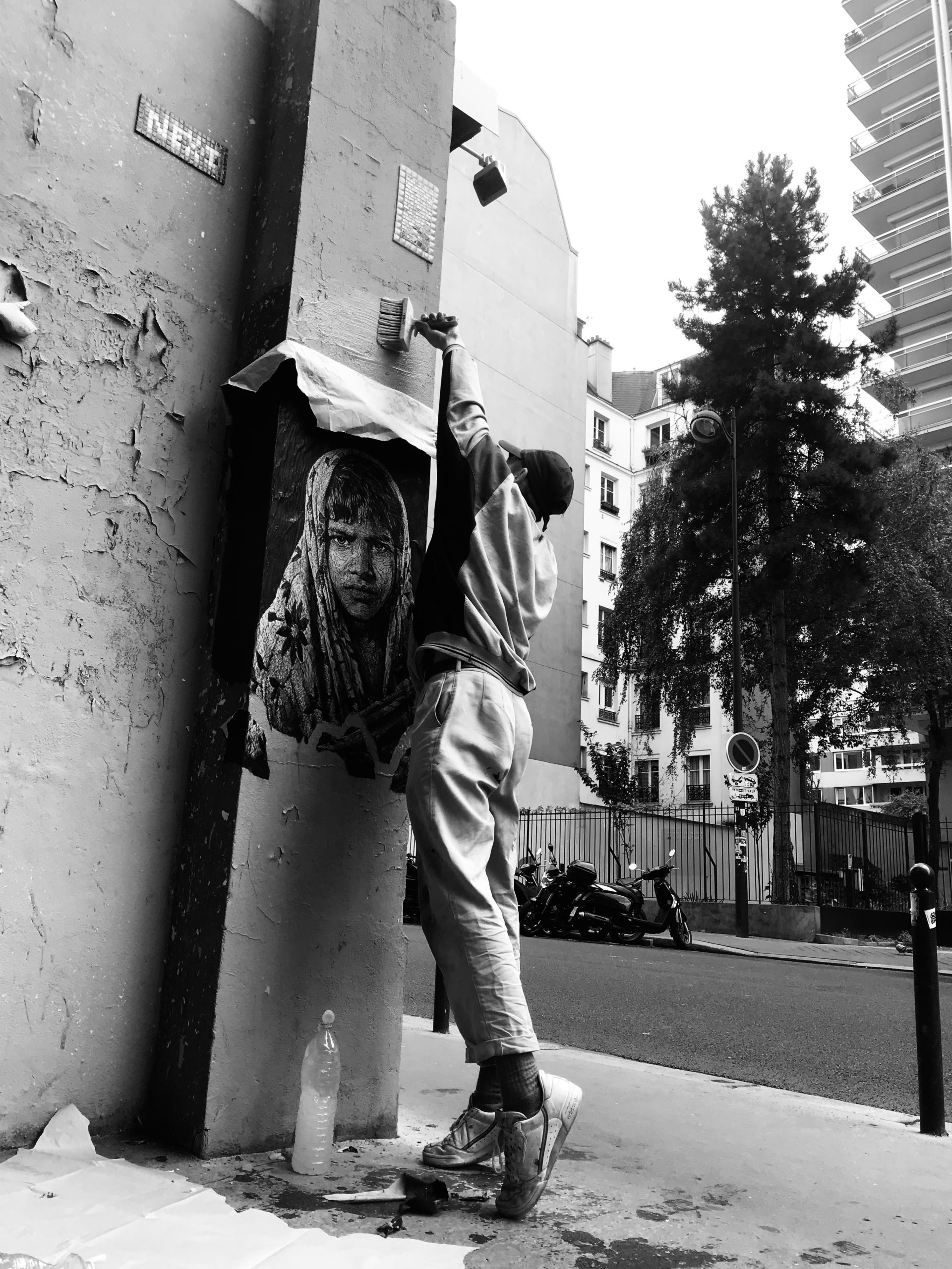 In the streets of Paris, NASTI