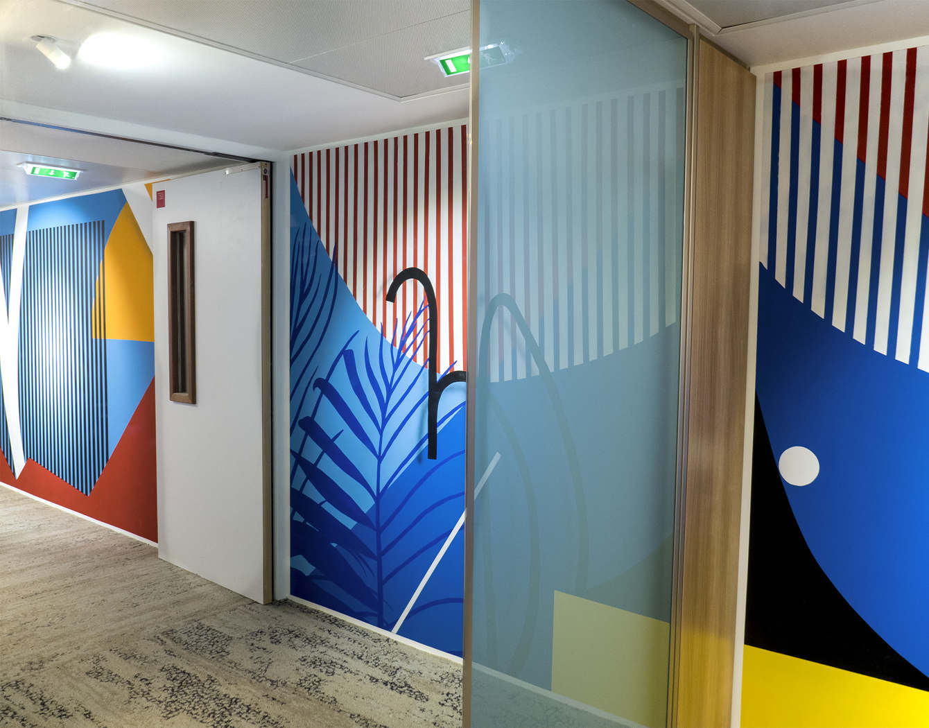 Wall of 30m long in Sopra Steria office - Paris